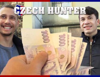 Czech Hunter – 768 – Caçador fode dois moleques por grana